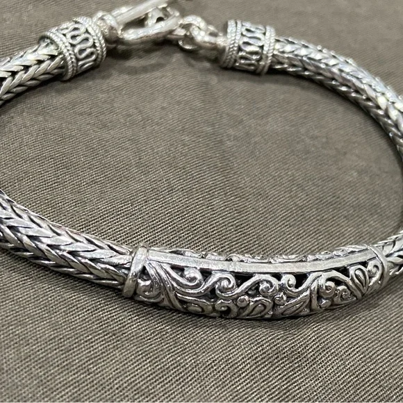 Heavy Silver Chain - Picture 3 of 9